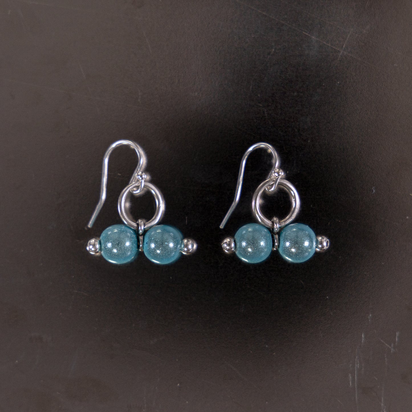 sbeads earring (blue)