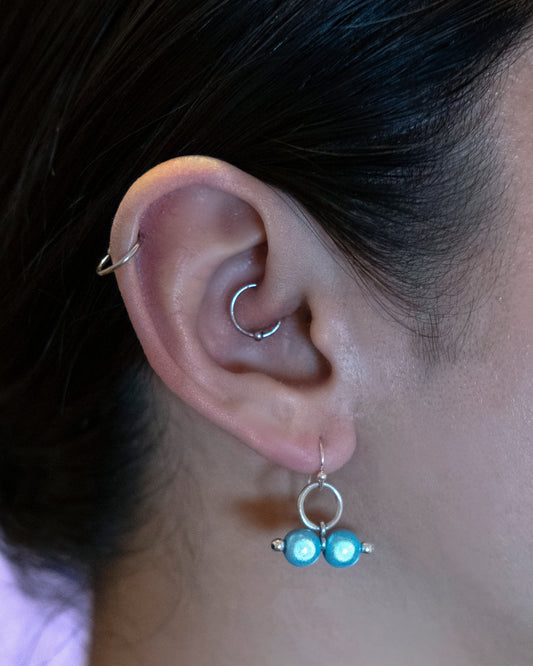 sbeads earring (blue)
